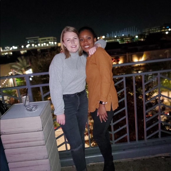 Meet your Posher, Sydney - Picture 3 of 3